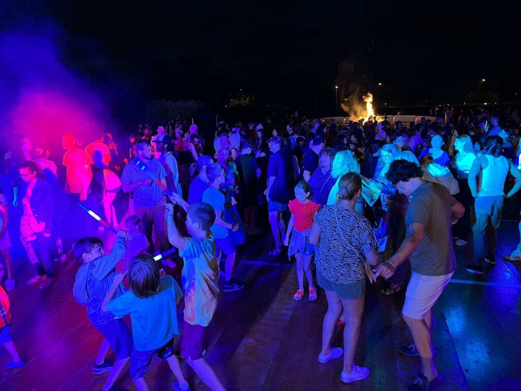 cb2f12ff-3c18-4b65-939c-f6bf9970ca07