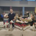 Stand de L'atelier du 7 vente d'alcool (cocktails, rhum) au marché de noël et bourse aux jouets organisé par le Comité des fêtes de Chessy (77)